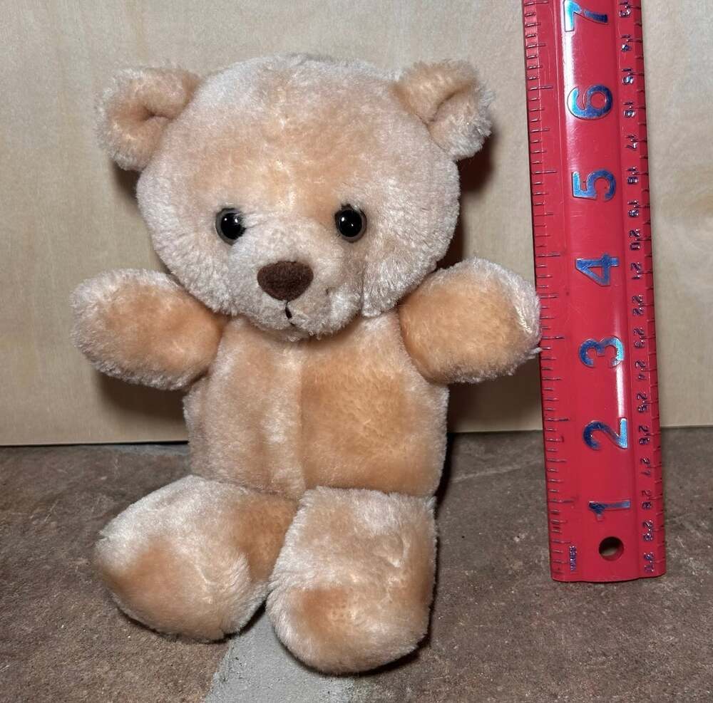 Russ Berrie Vintage little beige bear made in Korea